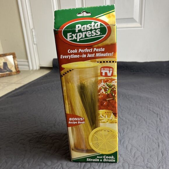 Pasta Express Cooker Pasta Maker Container Fast Easy As Seen On TV Vintage 2005 - Picture 8 of 9